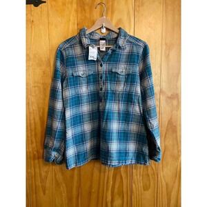 Size 8 Patagonia Teal Women's Long Sleeve Shirt